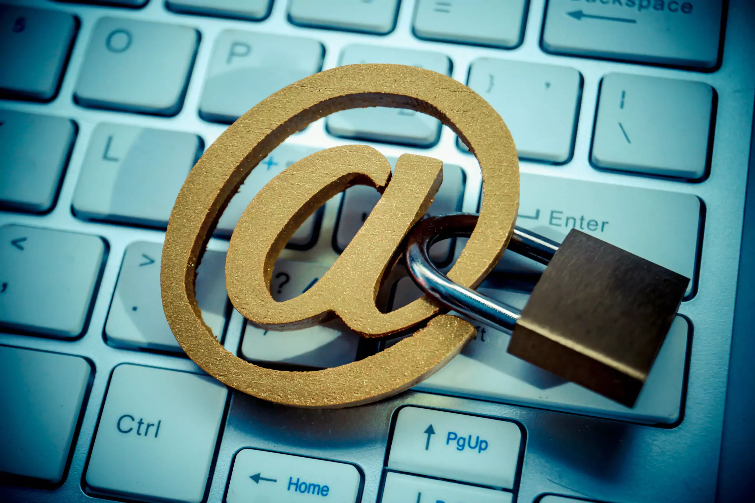 E-Posta Güvenliği Nedir?